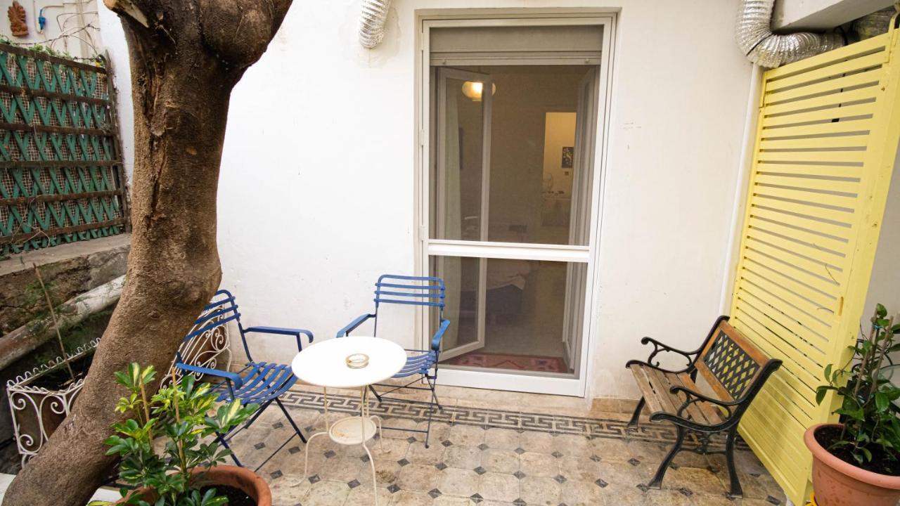 Quiet And Central Flat With Private Backyard Garden Athens Exterior photo